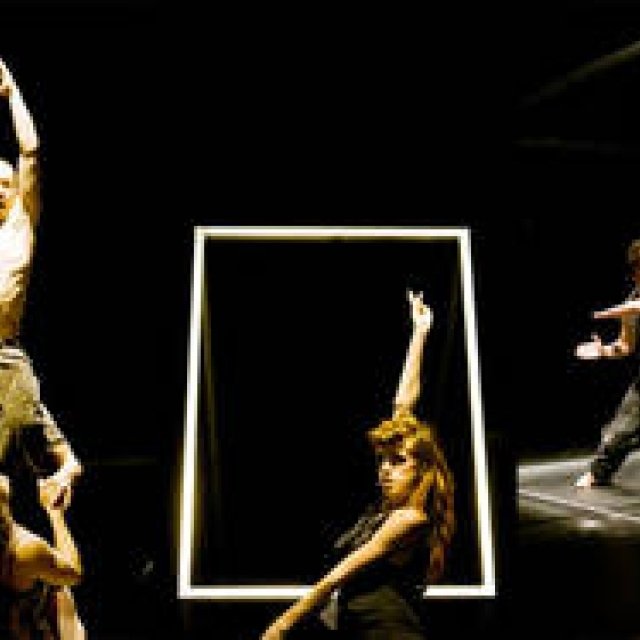 THEATER｜教授が感銘を受けた『バベル BABEL（words）』東京公演 ギャラリー