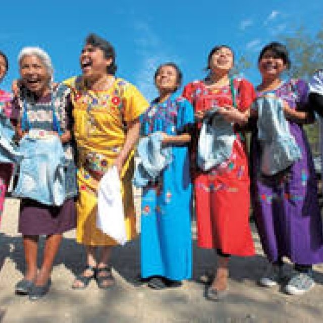 NEWS｜新ショップ「¡ VIVA TITICACA !」期間限定ショップオープン