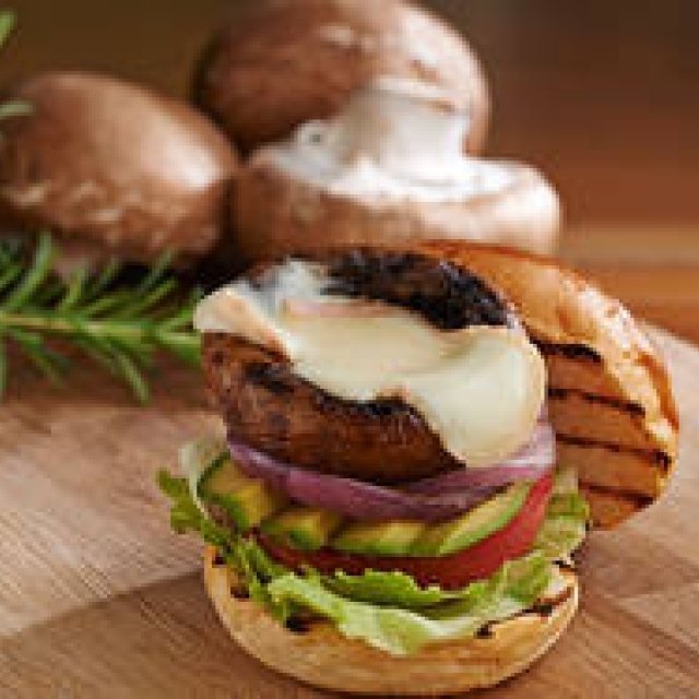 EAT｜グランド ハイアット 東京「ポータベロマッシュルームバーガー」提供 ギャラリー