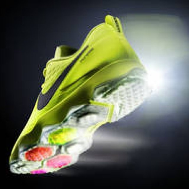 NIKE｜「ナイキ ズーム ハイパークロス TR」発売 ギャラリー