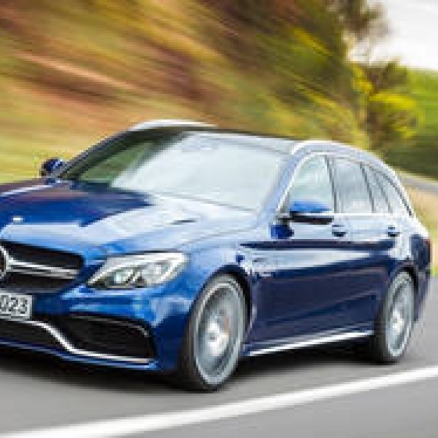 V8ツインターボを搭載した「AMG C 63」｜Mercedes-Benz ギャラリー