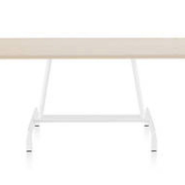 Herman Miller｜さまざまな用途で活躍する「AGLテーブル」 ギャラリー