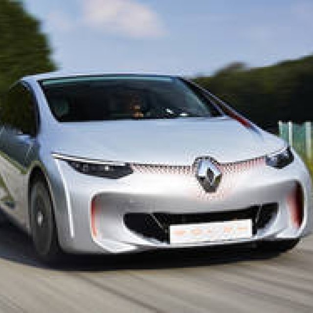 ルノー、リッター100kmの小型PHVを発表｜Renault ギャラリー