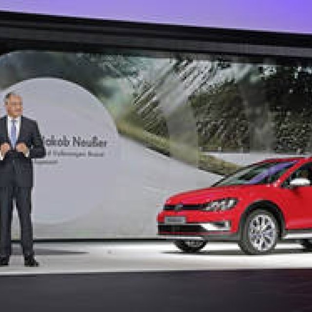 ゴルフ オールトラックがパリで登場｜Volkswagen ギャラリー