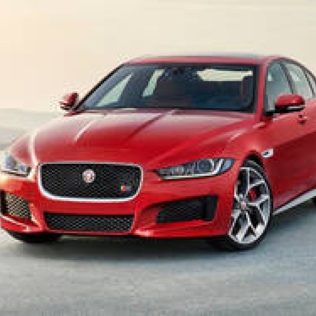 ジャガーの新型サルーン「XE」国内予約開始｜Jaguar ギャラリー