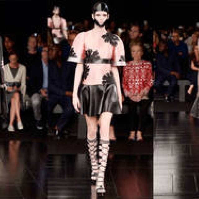 ALEXANDER McQUEEN｜2015年春夏コレクション