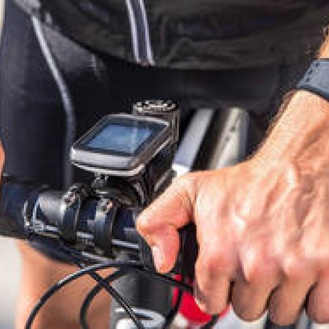 Mio LINK｜リストバンド型心拍計の進化形が登場 ギャラリー