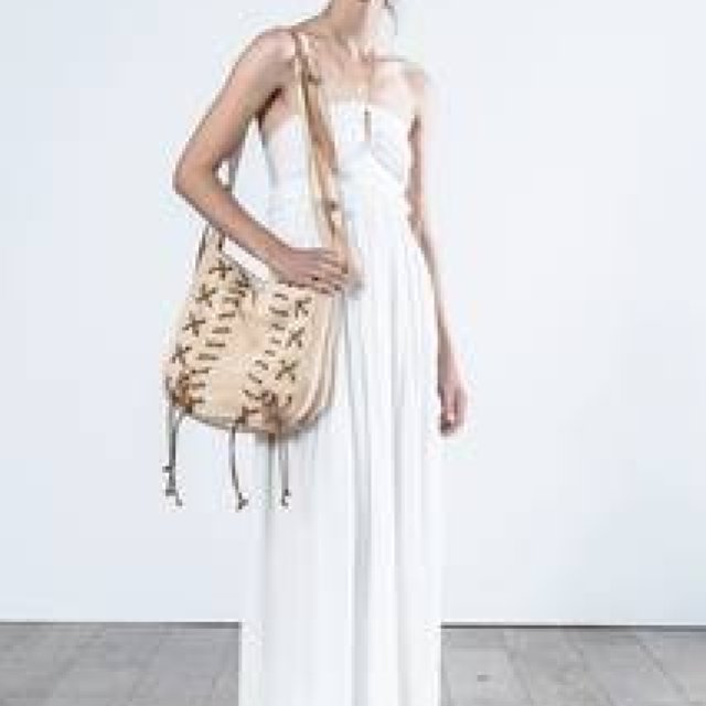 VANESSA BURNO｜2015年春夏コレクション