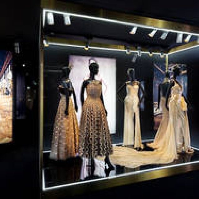 Dior｜銀座にてエキシビション「エスプリ ディオール」開催