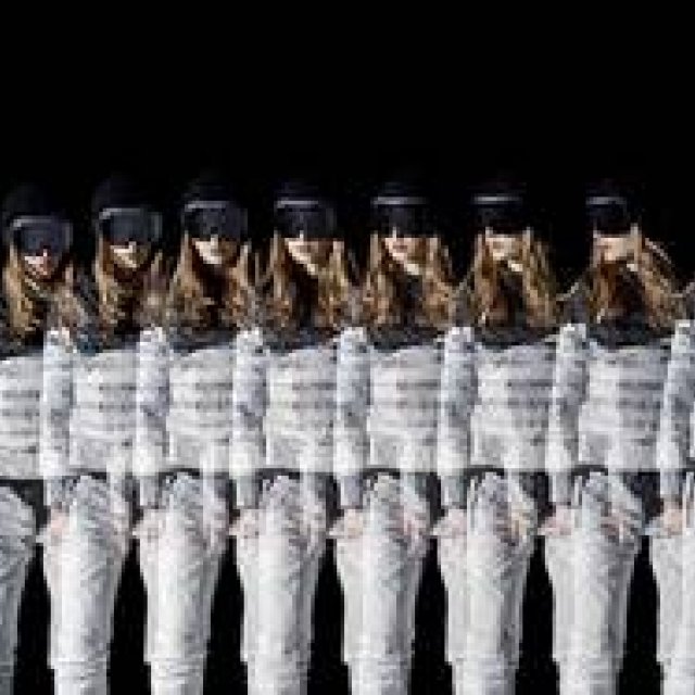 MONCLER｜自然に敬意を表した「ブラックアウト」コレクション誕生 ギャラリー