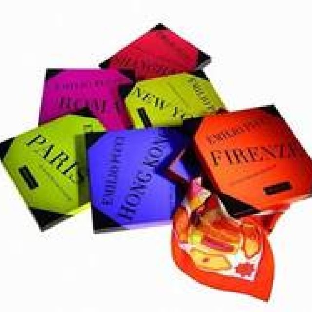 EMILIO PUCCI｜6つの世界都市をモチーフとしたスカーフコレクション ギャラリー