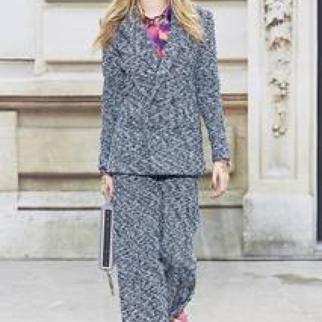 萩原輝美｜デザイナーが変わりながらもブランドのスタイルは続きます