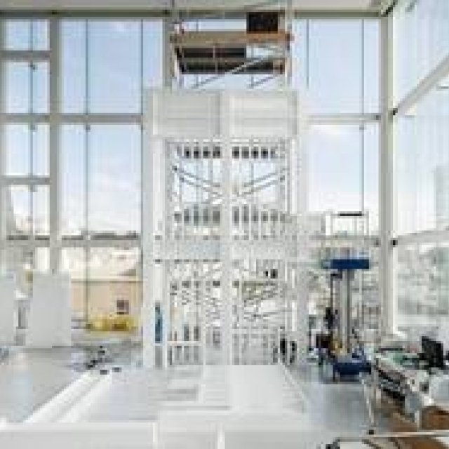 ART｜エスパス ルイ･ヴィトン東京でオープンアトリエ形式のエキシビション『IN SITU-1』