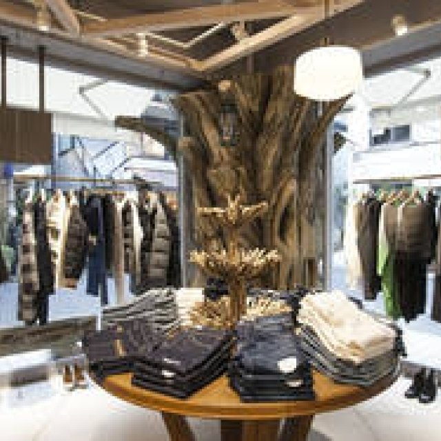 The TENT｜人と犬が並んで生きる人生を提案する新ショップ ギャラリー