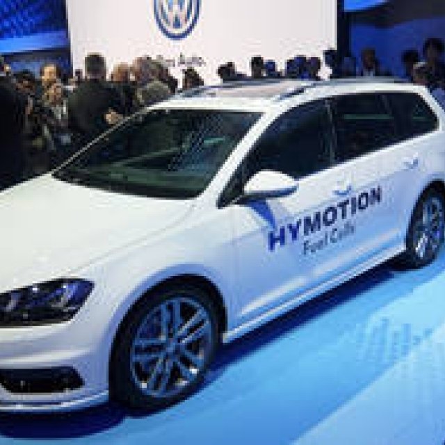 スポーツと環境、極致のゴルフに注目｜Volkswagen ギャラリー