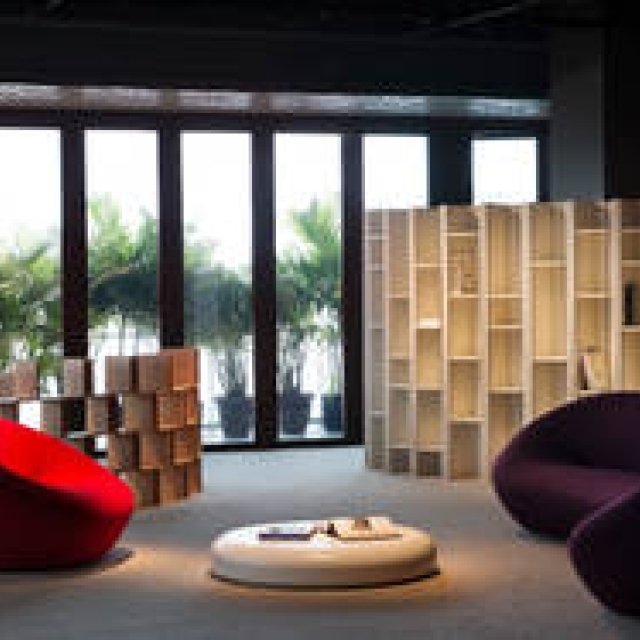 LOUIS VUITTON｜ピエール・ポランの幻のファニチャーを制作 ギャラリー