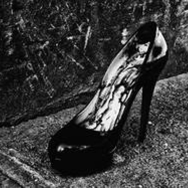 森山大道が太宰治の世界にオマージュを捧げる写真展『DAZAI』｜AM ギャラリー