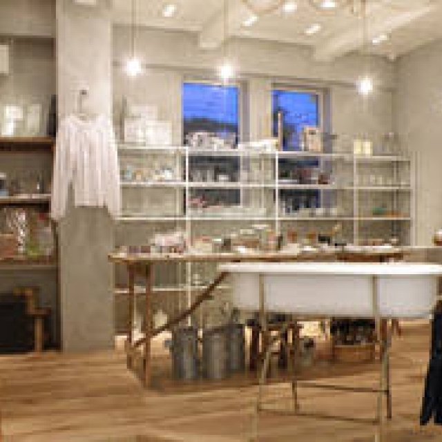 BOOK｜パリの達人が綴ったスタンダードにまつわるエッセイ集 ギャラリー