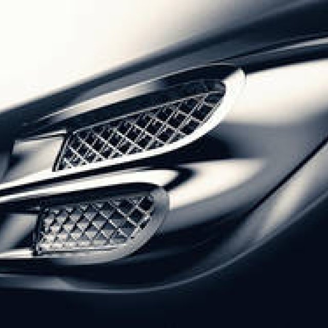 GALLERY｜ベントレー初のSUV、モデル名を発表｜Bentley