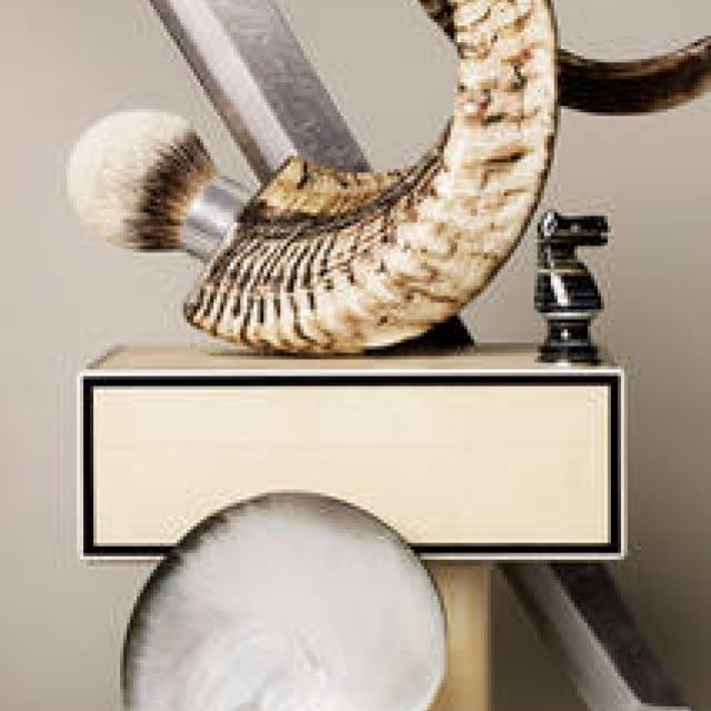 ミラノの老舗刃物店、G.ロレンツィの逸品を集めた展覧会｜dunhill ギャラリー