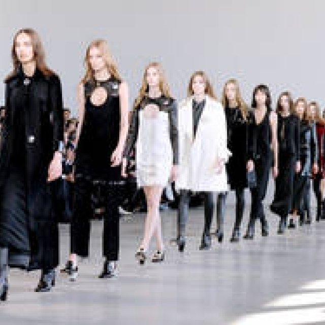 カルバン クライン コレクション 2015-16年秋冬 ウィメンズコレクション｜CALVIN KLEIN COLLECTION