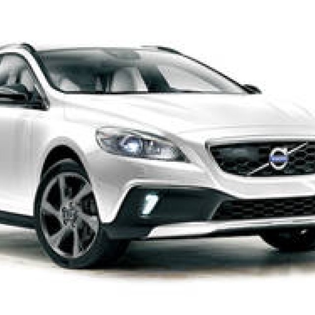 最新エンジンを搭載したボルボV40クロスカントリー限定車｜Volvo ギャラリー