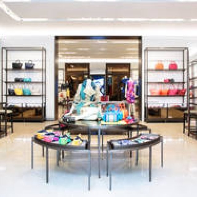 「バーバリー心斎橋」オープニングパーティ｜BURBERRY ギャラリー