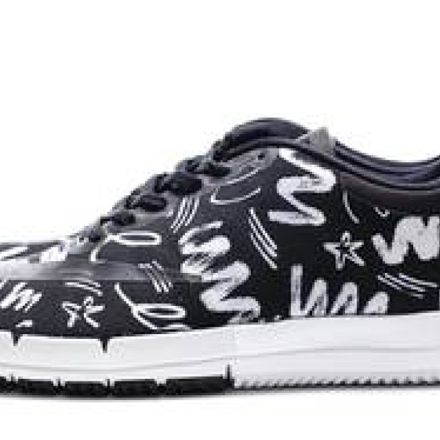 JAMES JARVIS×NIKE SB先行発売記念パーティ開催｜Ron Herman ギャラリー