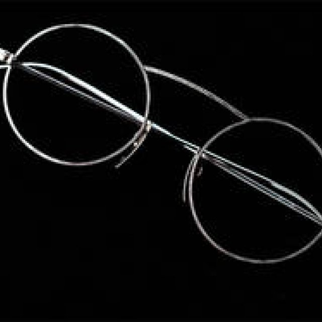 特集｜いま手に入れるべき「ラウンド」の眼鏡8本 ギャラリー