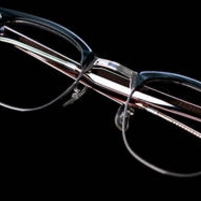 特集｜いま手に入れるべき「ブロウ型」の眼鏡8本 ギャラリー