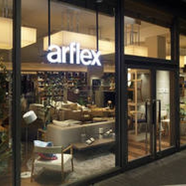 インテリアと書籍が織りなす「アルフレックス 玉川」の魅力｜Arflex ギャラリー