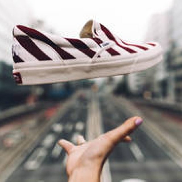 バーバーショップから着想を得た「FSC×VANS」のスニーカー｜FREEMANS SPORTING CLUB ギャラリー