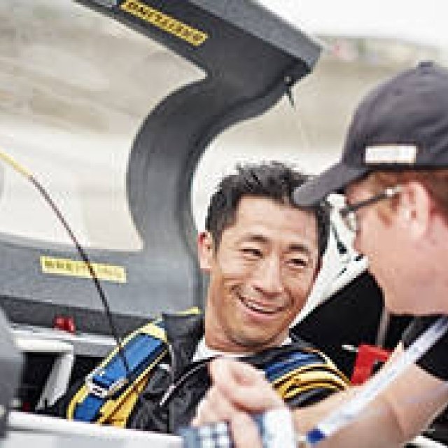 レッドブル・エアレースに挑戦する室屋義秀氏と腕時計｜BREITLING ギャラリー
