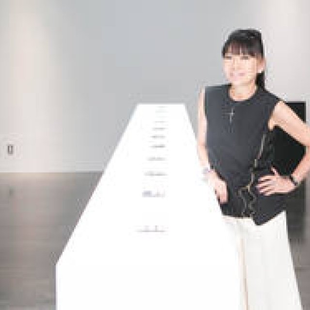 AYAKOが語る究極のザ・アイシャドウ｜ADDICTION ギャラリー