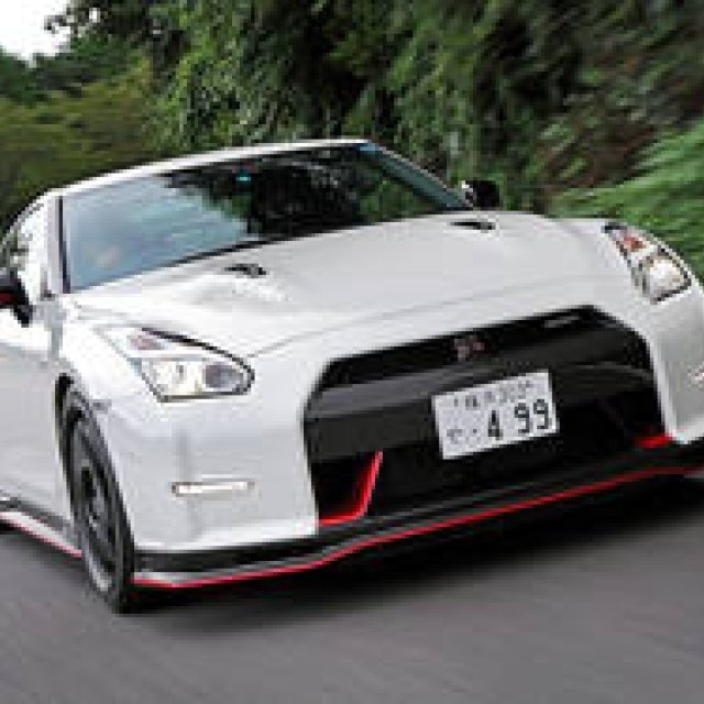 試乗、日産GT-R NISMO｜Nissan ギャラリー