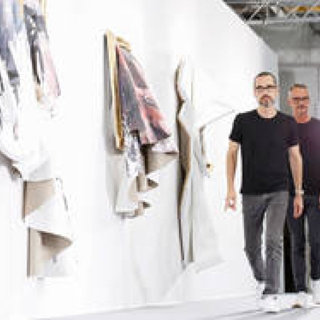 萩原輝美 連載 vol.129｜ヴィクター＆ロルフが堂々のアーティスト宣言 ギャラリー（1）