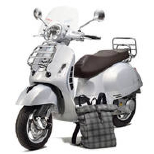 ベスパ×エフ・クリオの“ツーリングスタイルフェア”開催｜F.CLIO ギャラリー