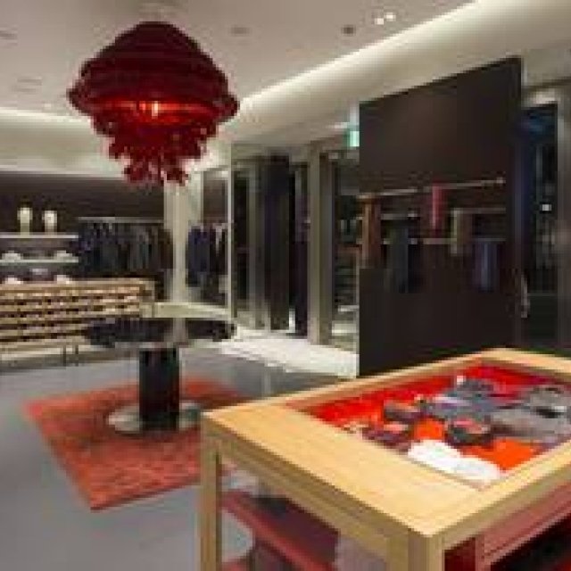 東京ミッドタウンにアジア初の旗艦店オープン｜ISAIA Napoli ギャラリー