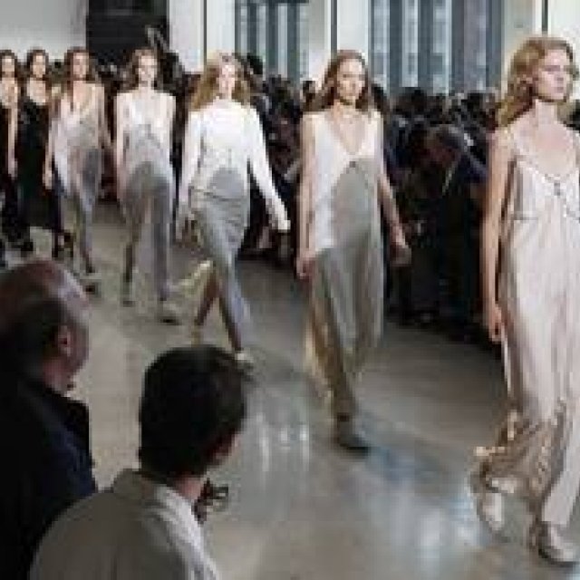 カルバン・クライン コレクション 2016年春夏 ウィメンズコレクション｜CALVIN KLEIN COLLECTION