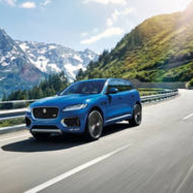 ジャガー、Fペースを東京モーターショーでお披露目｜Jaguar ギャラリー