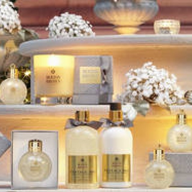 シャンパーニュからインスパイアされた2015年クリスマスコレクション｜MOLTON BROWN ギャラリー