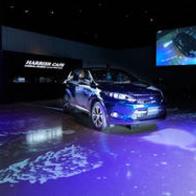 インタラクティブなアート空間が二子玉川に出現｜TOYOTA ギャラリー