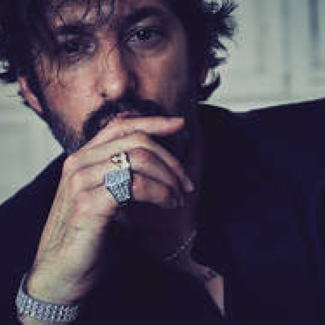 トニー・ワードをキャンペーンに起用した新作コレクションをリリース｜JUSTIN DAVIS ギャラリー