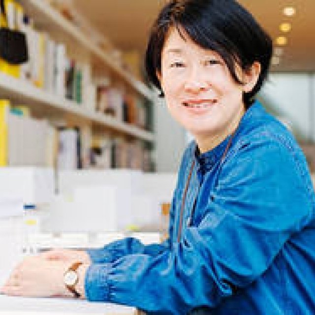 安積朋子が語る「好きなデザインを身につける意味」｜MARGARET HOWELL idea watch ギャラリー