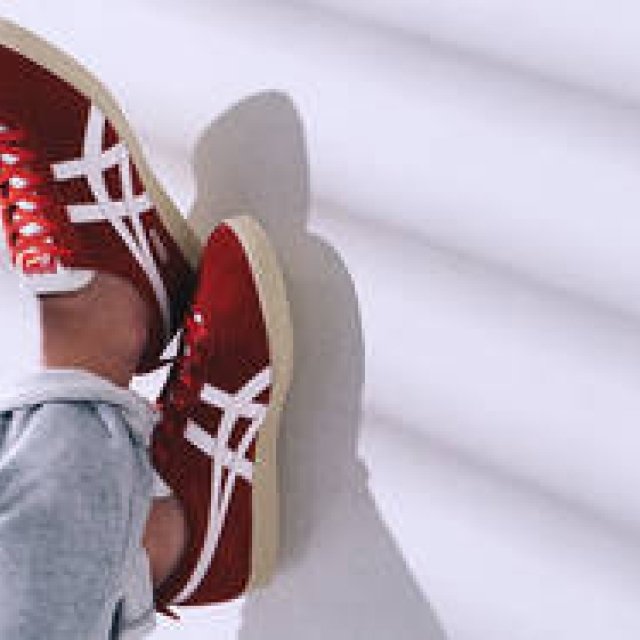 「オニツカタイガーストライプ」50周年、当時のモデルが復刻｜Onitsuka Tiger ギャラリー