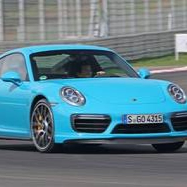 最新のポルシェ911ターボに試乗｜Porsche ギャラリー