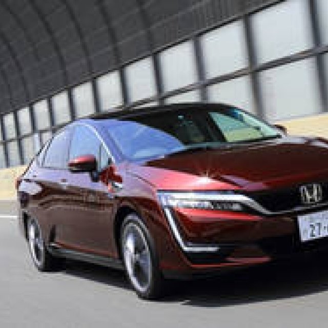 ホンダの5人乗りFCV、クラリティ フューエル セルに試乗｜Honda ギャラリー
