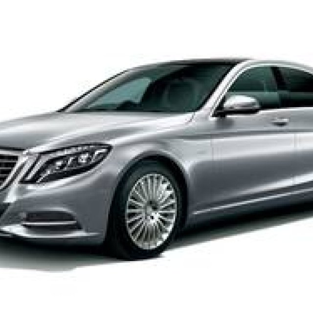 「S 550 e long」が、よりPHVを強調するデザインに｜Mercedes-Benz ギャラリー