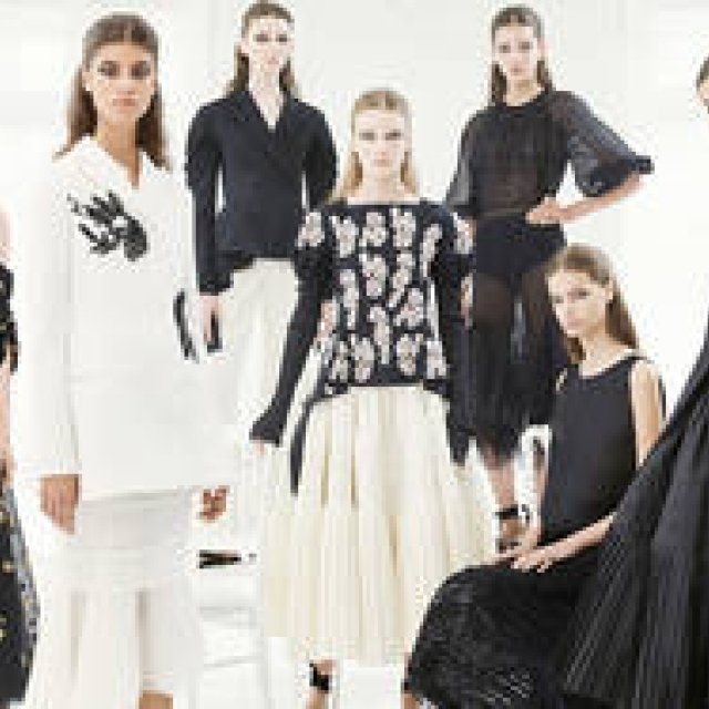 ディオール 2016-17年 秋冬 オートクチュールコレクション[ランウェイ／セレブスナップ]｜Dior