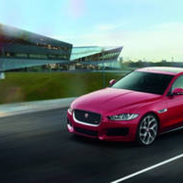 ジャガー「XE」の2017年モデルが受注開始｜Jaguar ギャラリー
